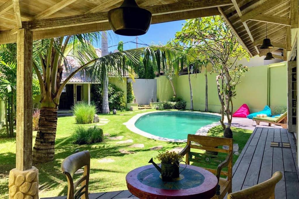 Villa Noretsy 塞米亚克 外观 照片