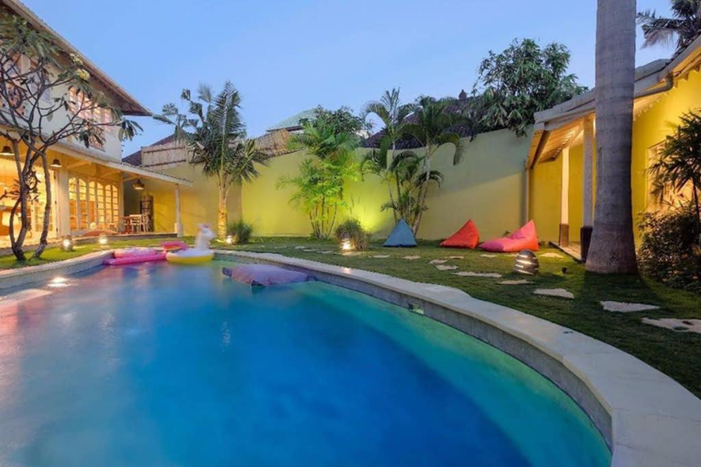 Villa Noretsy 塞米亚克 外观 照片