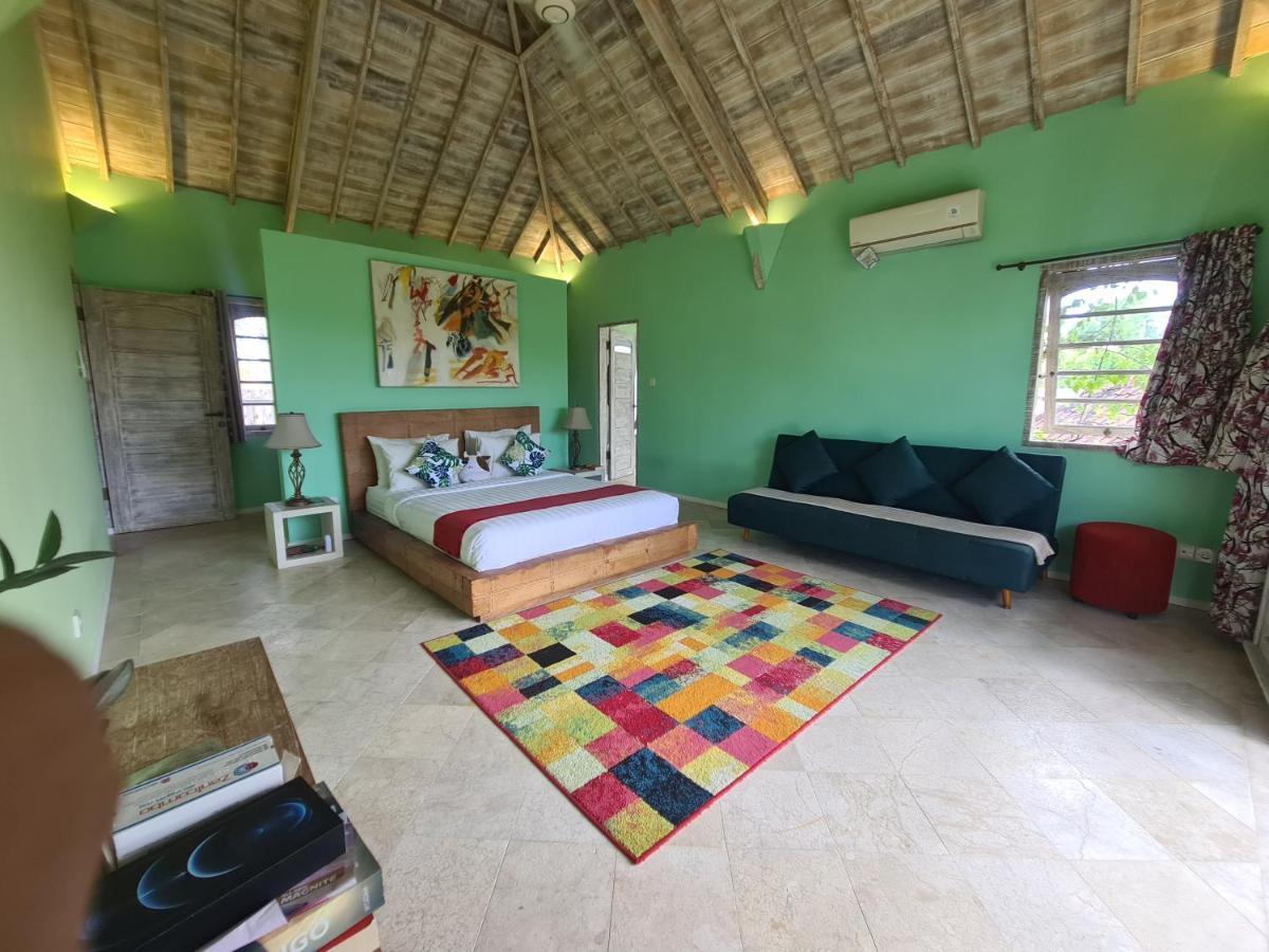 Villa Noretsy 塞米亚克 外观 照片